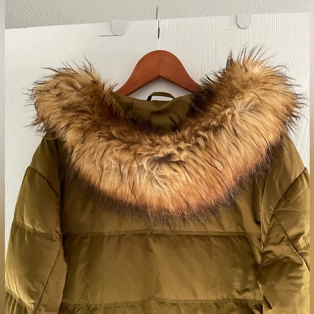 Avec Les Filles from Urban Outfitters Tundra Trek Down Puffer Jacket Women’s S - Picture 7 of 12